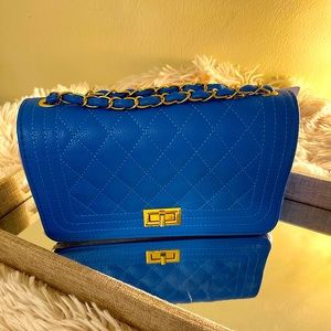 Women’s classy shoulder bag